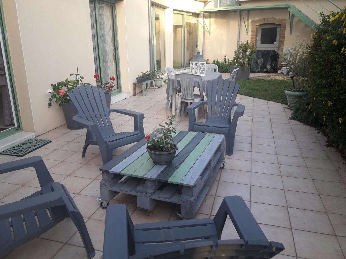 Chambre D'Hote Avec Piscine Couverte Coulaines Buitenkant foto