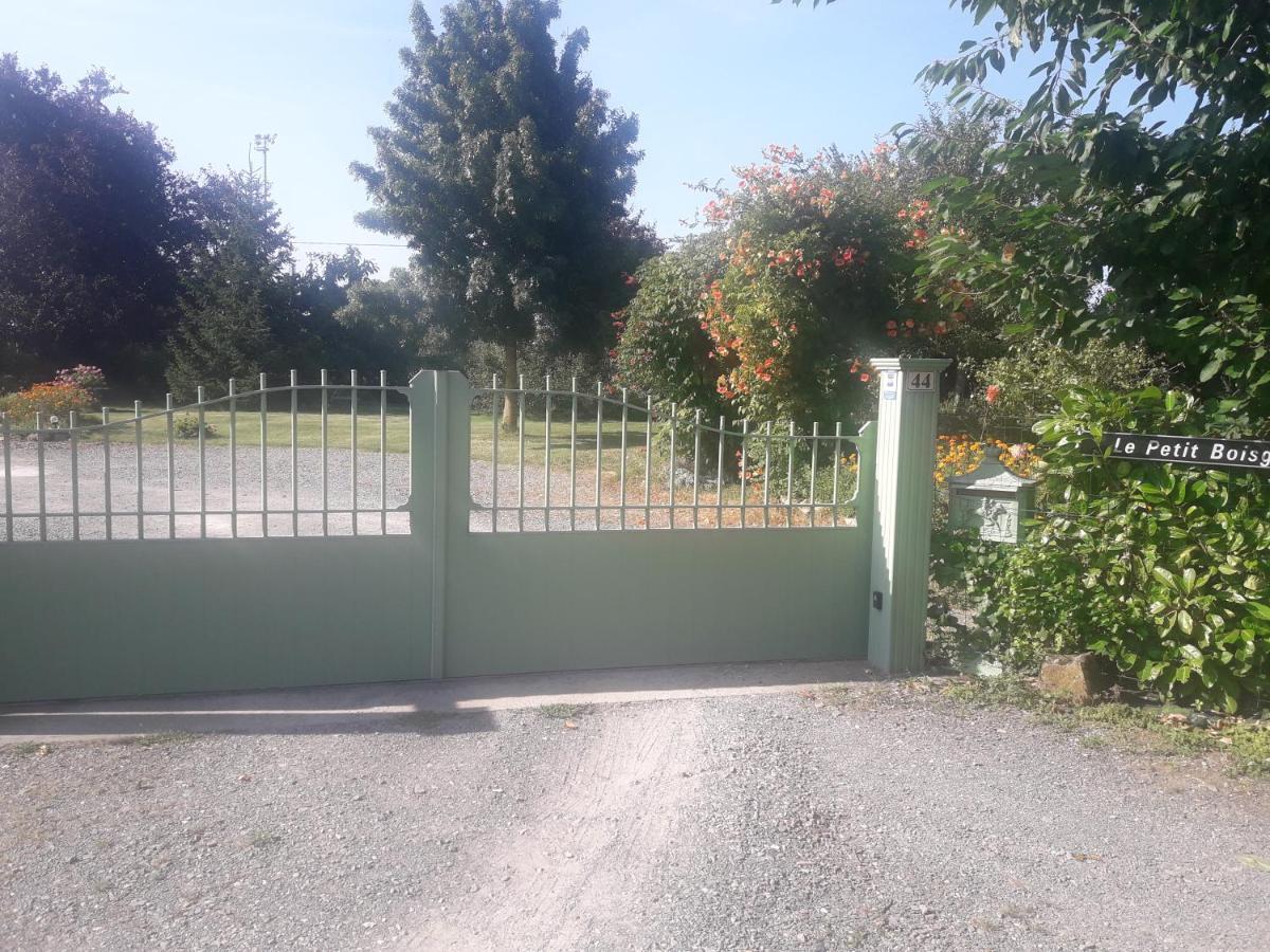 Chambre D'Hote Avec Piscine Couverte Coulaines Buitenkant foto